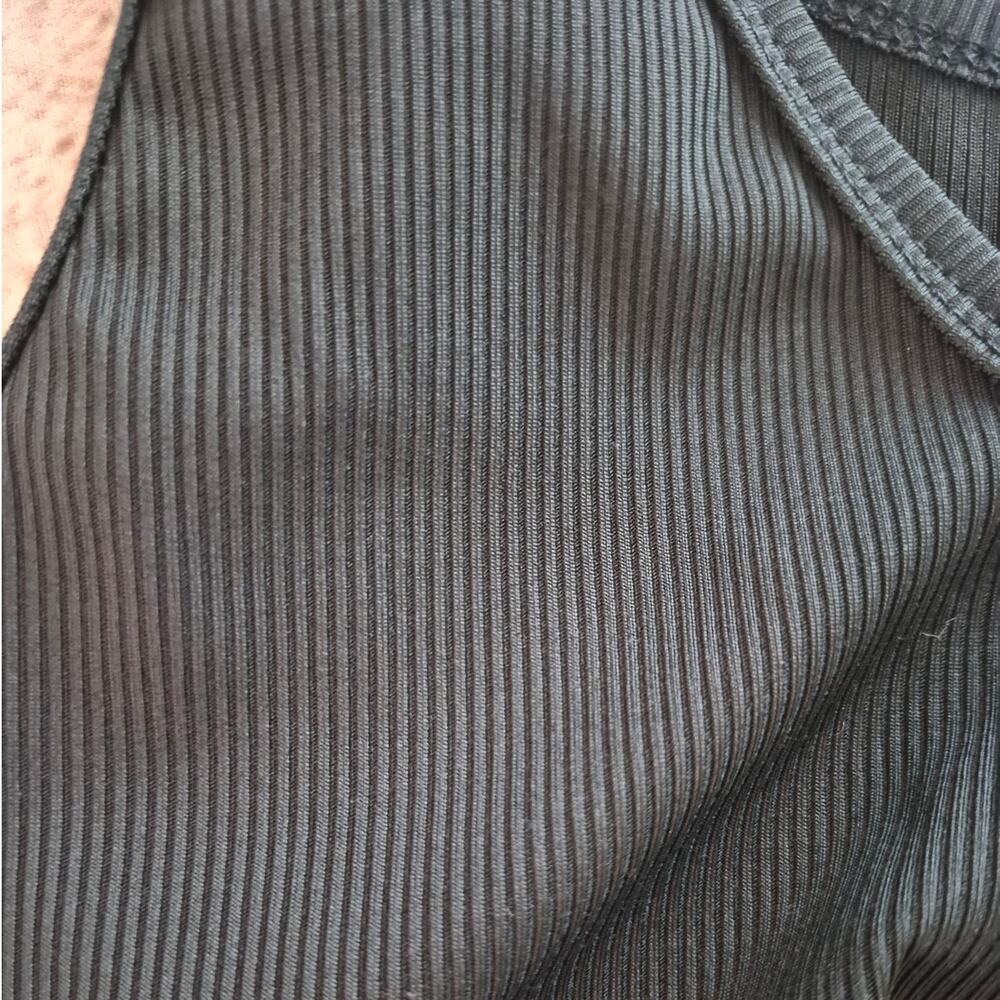 Black Ribbed Tank Top Size S - Picture 6 of 6